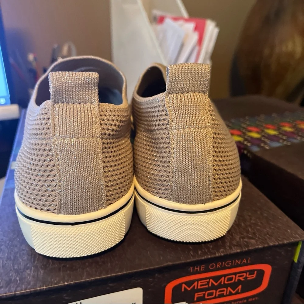 bernie mev. Beige Slip-On Women's Sneakers memory foam size 6.5 new